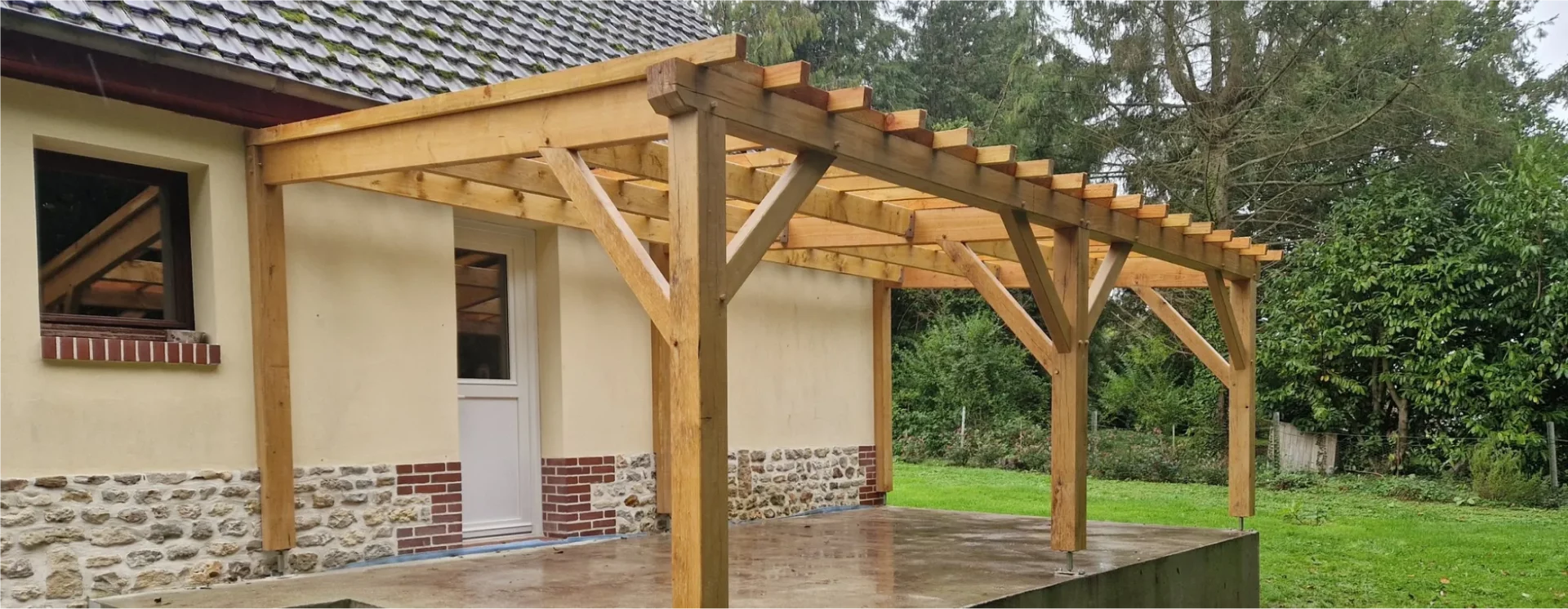 Charpentier au Neubourg - DR WOOD